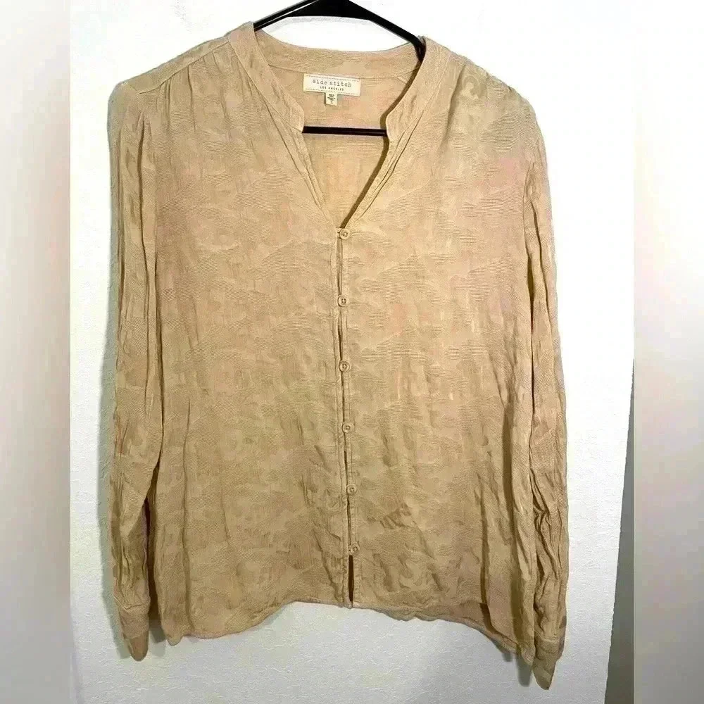 Side Stitch Blouse Jacquard Print Top Camo Ivory Tan Womens Size Small